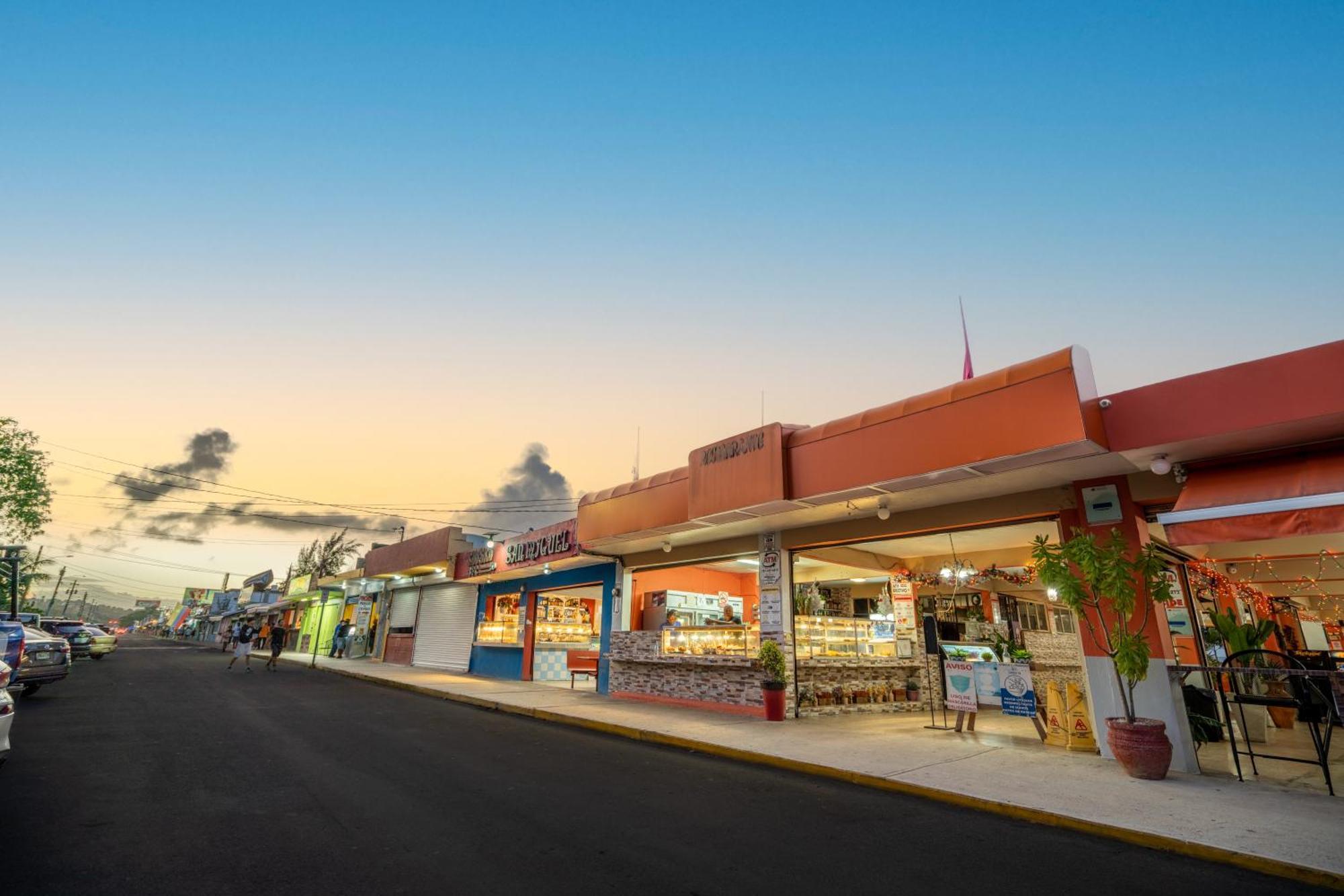 Blue Water Beach Villa Luquillo Exterior foto